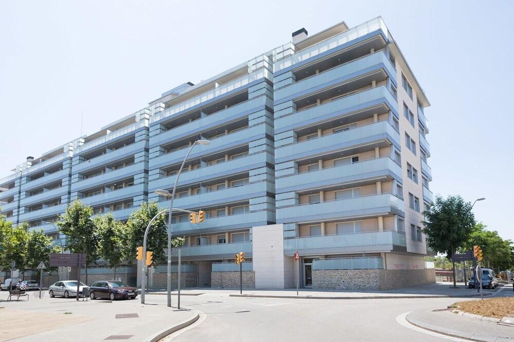 Olala Port Forum Apartments Sant Adrià de Besòs Exterior foto